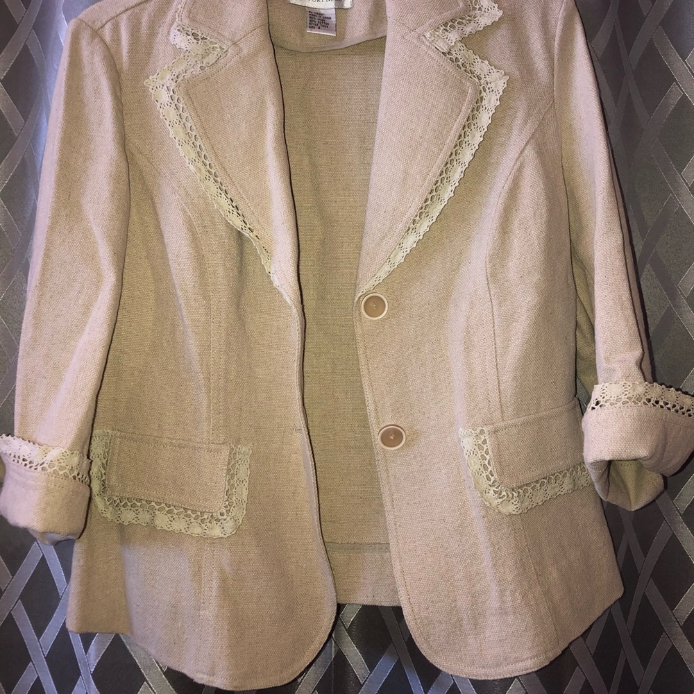 Newport News linen blazer size 8 like new